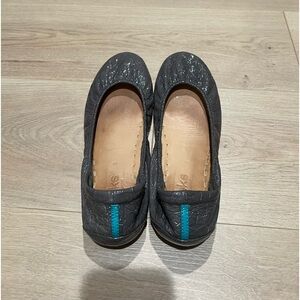 TIEKS grey crocs size 8